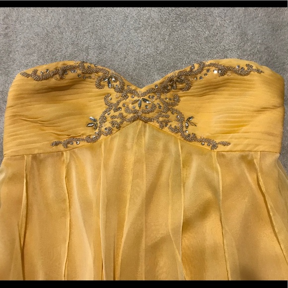 Yellow Cache prom dress - Picture 3 of 3